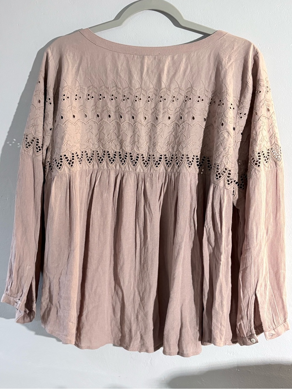 American Eagle Mauve Flowy Boho Eyelet Button-Front Blouse - Picture 3 of 6